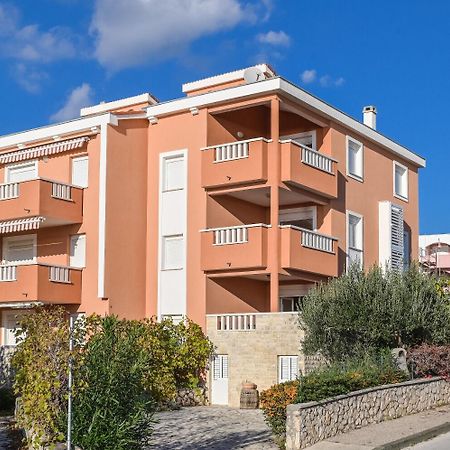 Apartments Ilija Novalja Exterior photo